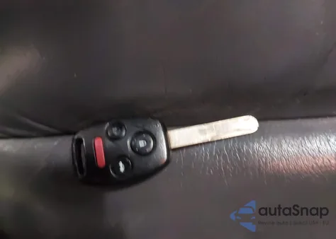 2004 Honda Accord 3.0 Ex z USA, uszkodzony, nr VIN 1HGCM66504A032391